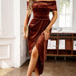 Elegante abito lungo con spalle scoperte e ruches da donn