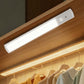Barra luminosa con sensore di movimento magnetico e indicatore della batteria