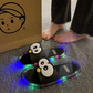 👟✨🐧 Pantofole Luminose a LED per Bambini - Design Cartoni Animati 🌟👶